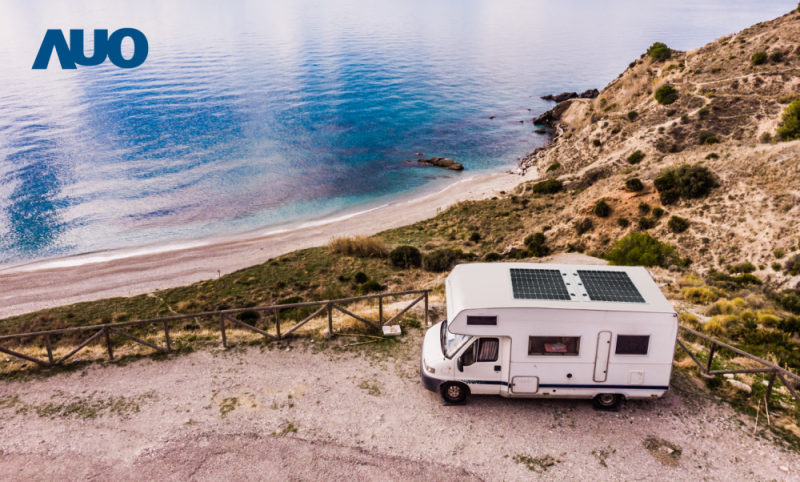 「可撓輕量化太陽光電板SunCurva」使用輕量特殊耐候型複合板取代傳統太陽能板的玻璃前板，不僅降低70%重量，每米平方僅3Kg；具有抗衝擊性能及通過電磁相容性測試，可應用於交通運輸工具，如露營車、遊艇等